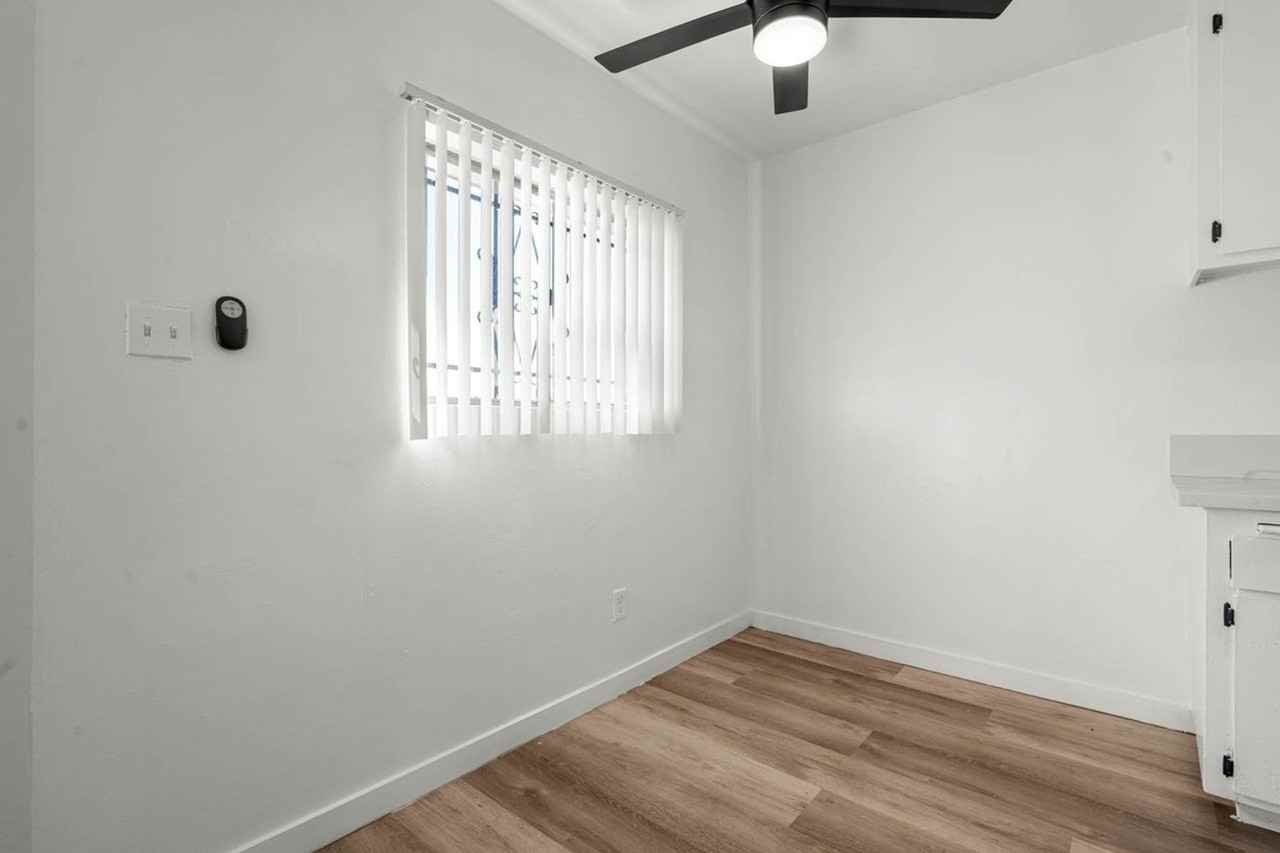 634 W. 92nd Street - Photo 7 of 35