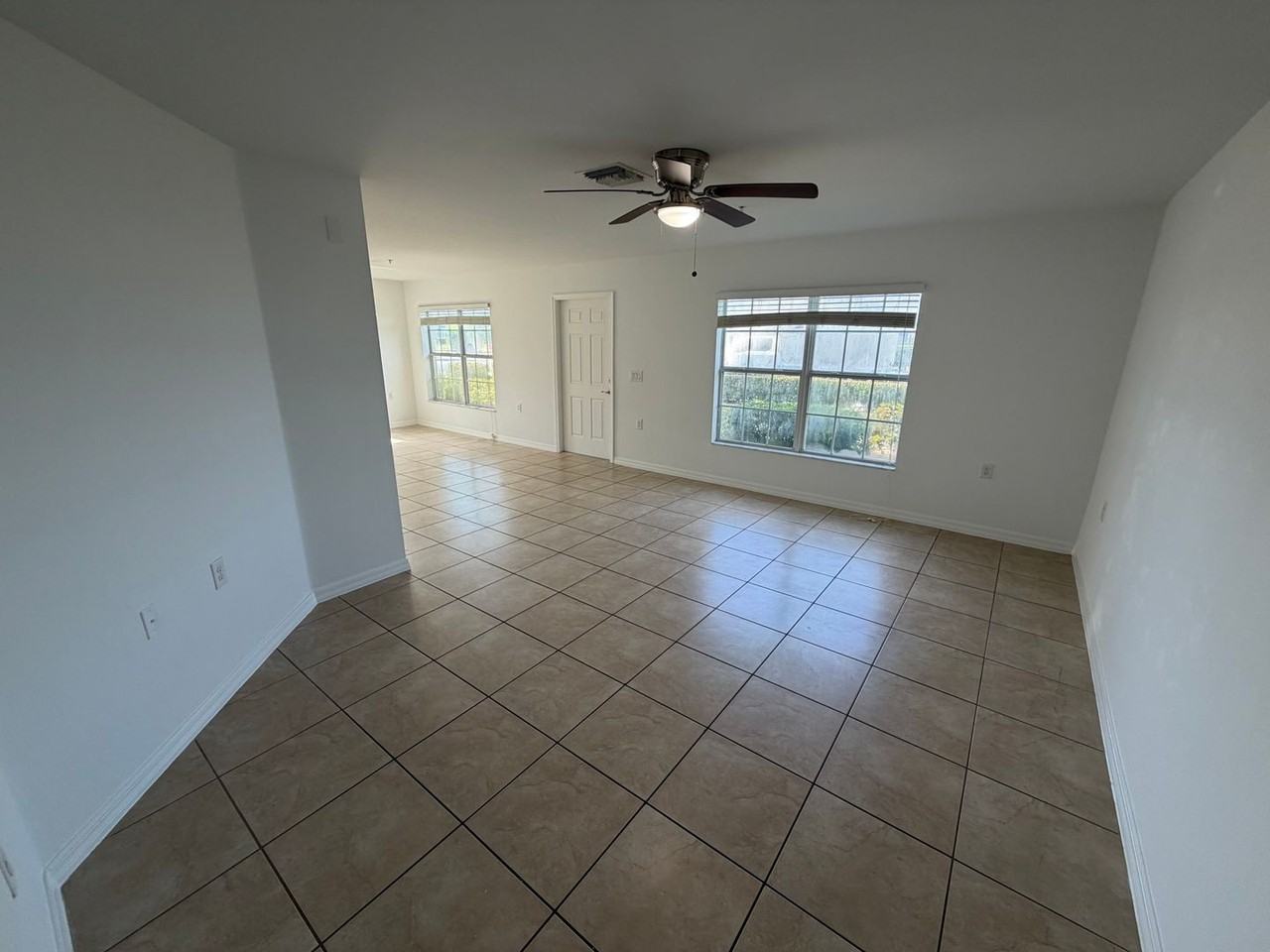 9101 Gervais Cir - Photo 3 of 24