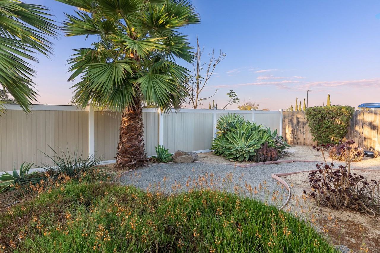 7976 Glenda Way - Photo 5 of 16