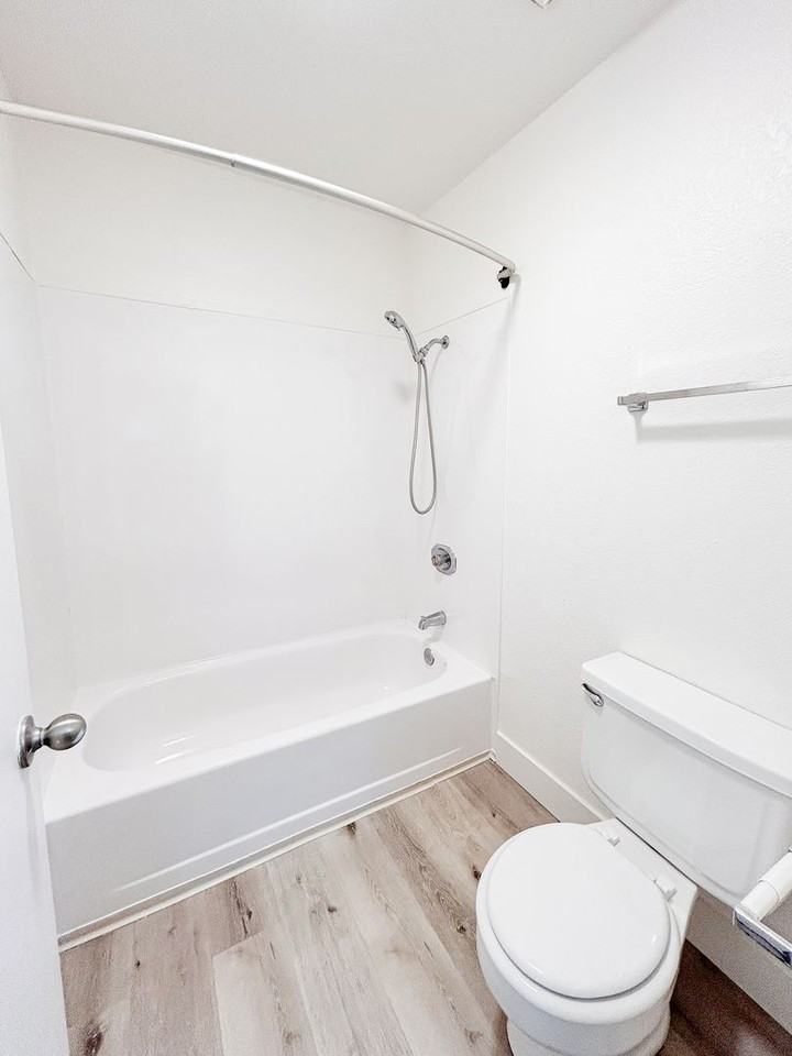 Carlton Woods - Photo 6 of 32