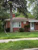 featured image of 1000 Woodlawn Ave