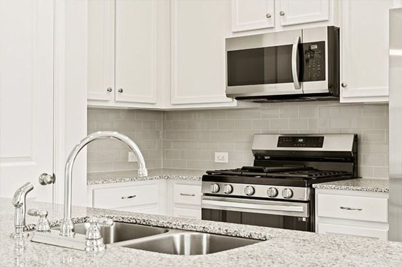 3805 Yorkshire Pl - Photo 5 of 23