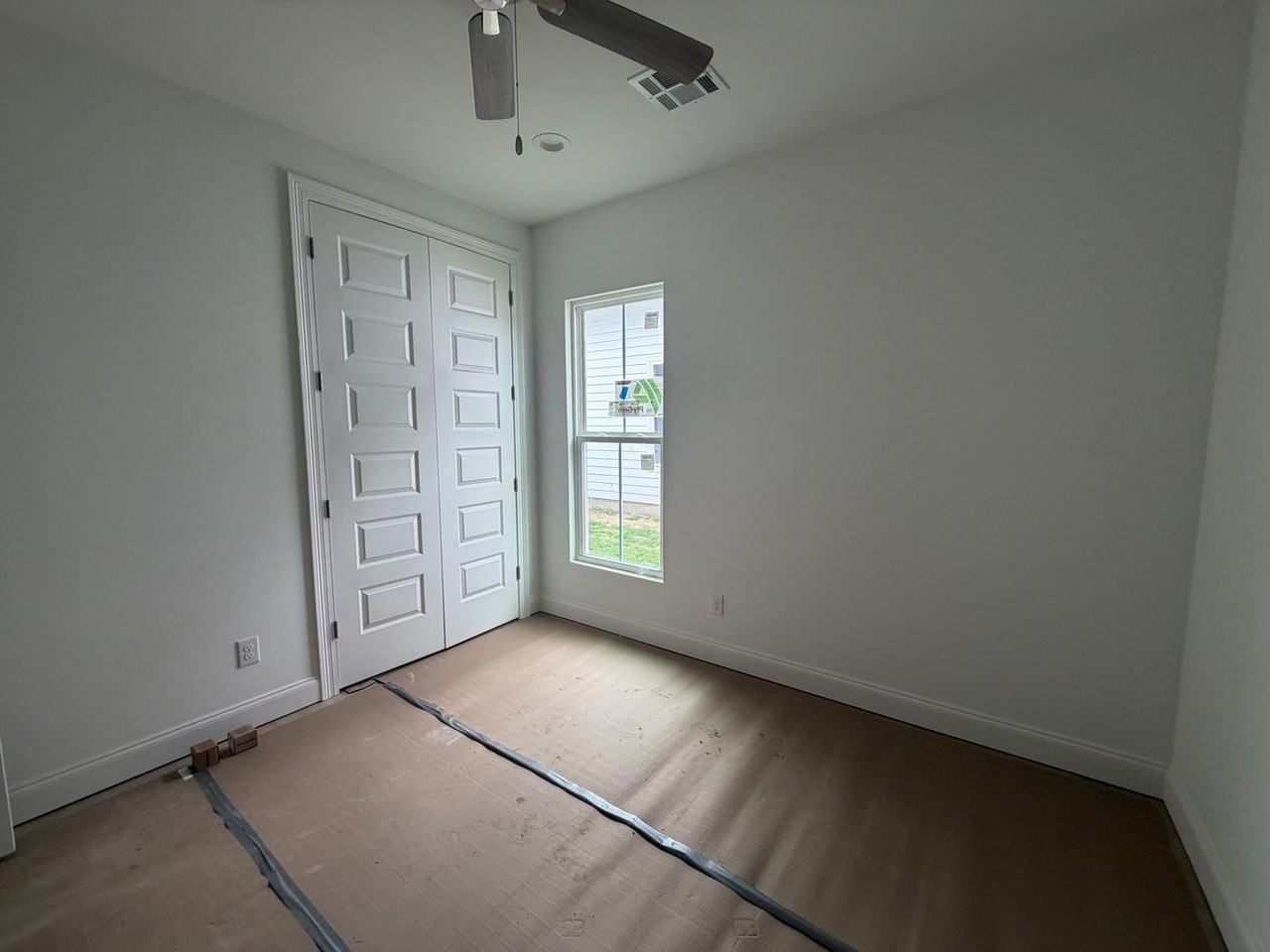 104 Field Point Ln - Photo 5 of 9