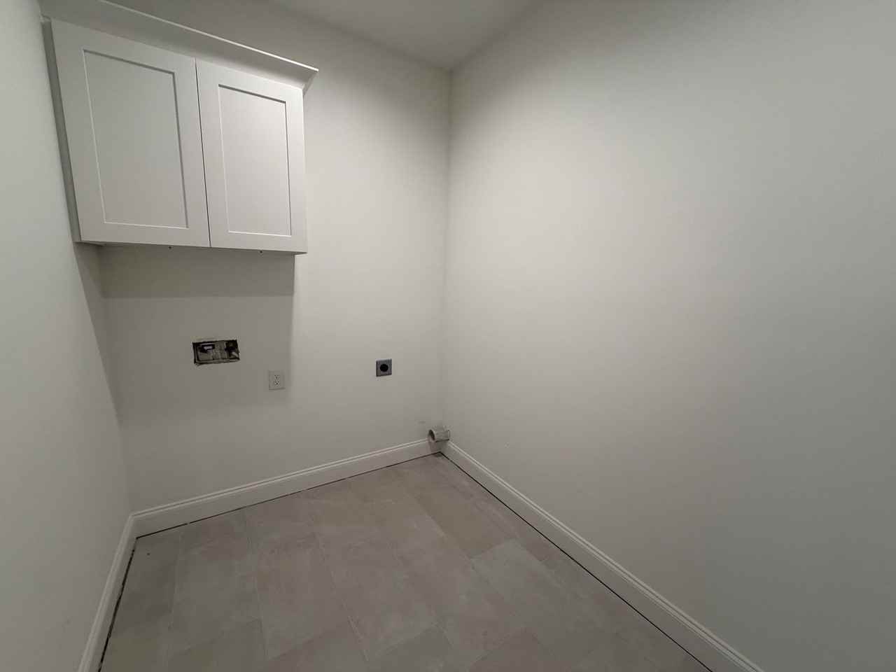 104 Field Point Ln - Photo 7 of 9