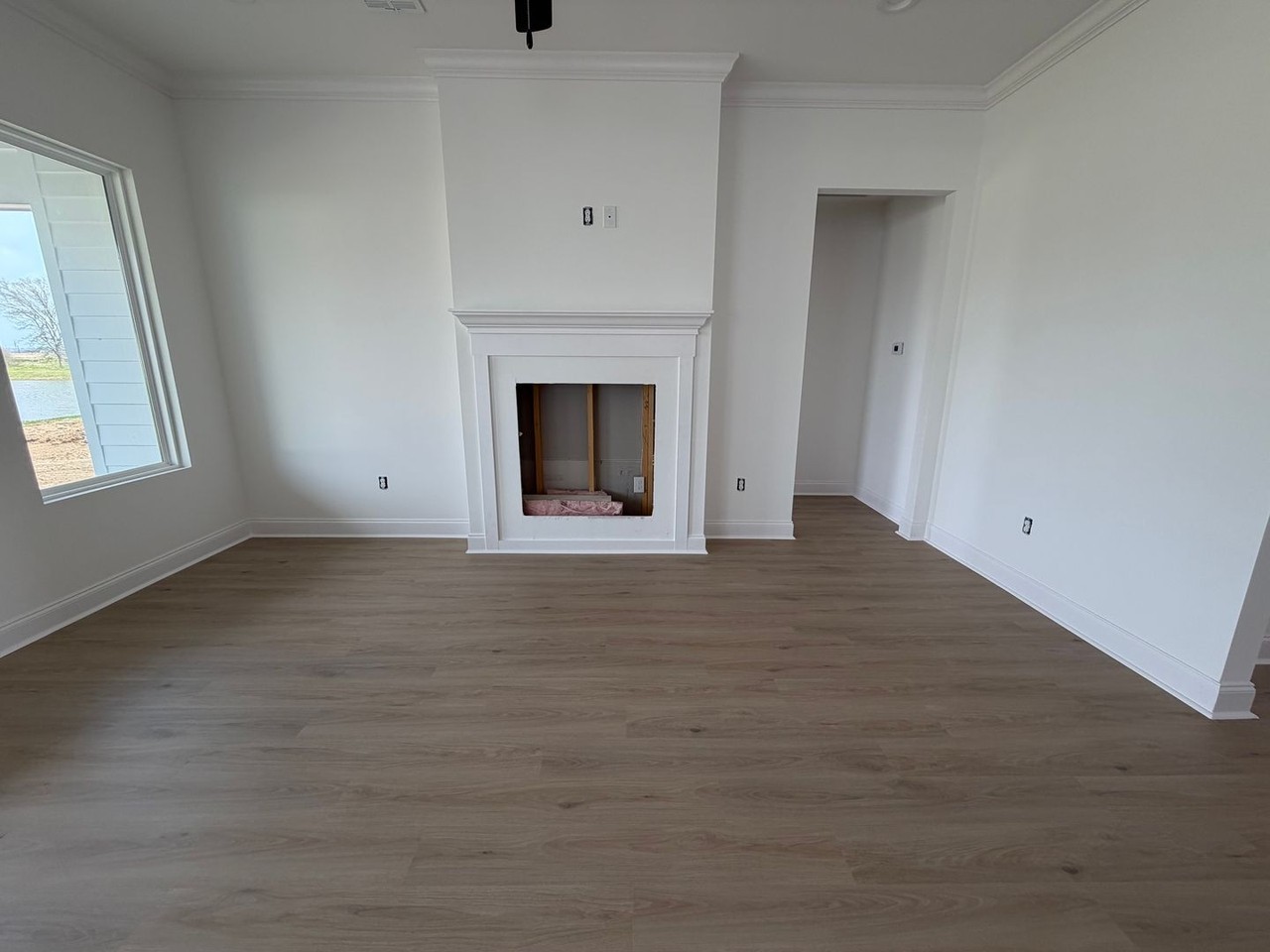 200 High Point Way - Photo 5 of 14