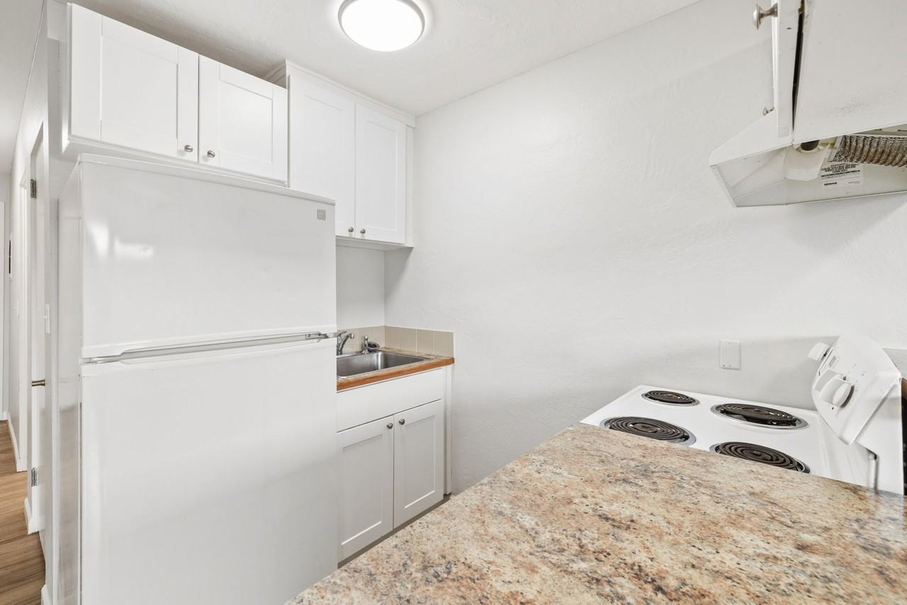 Panorama Manor - Photo 3 of 21