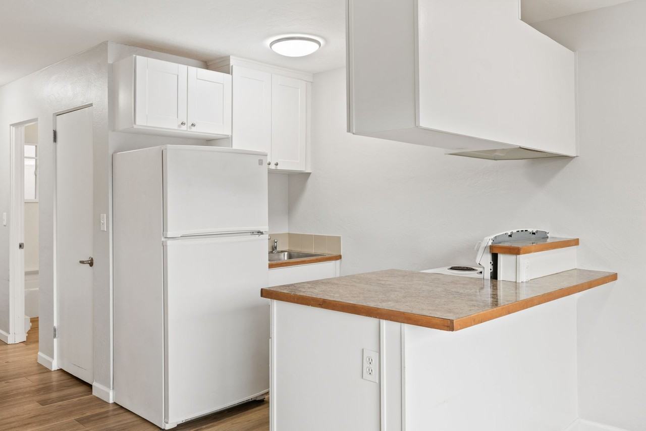 Panorama Manor - Photo 4 of 21