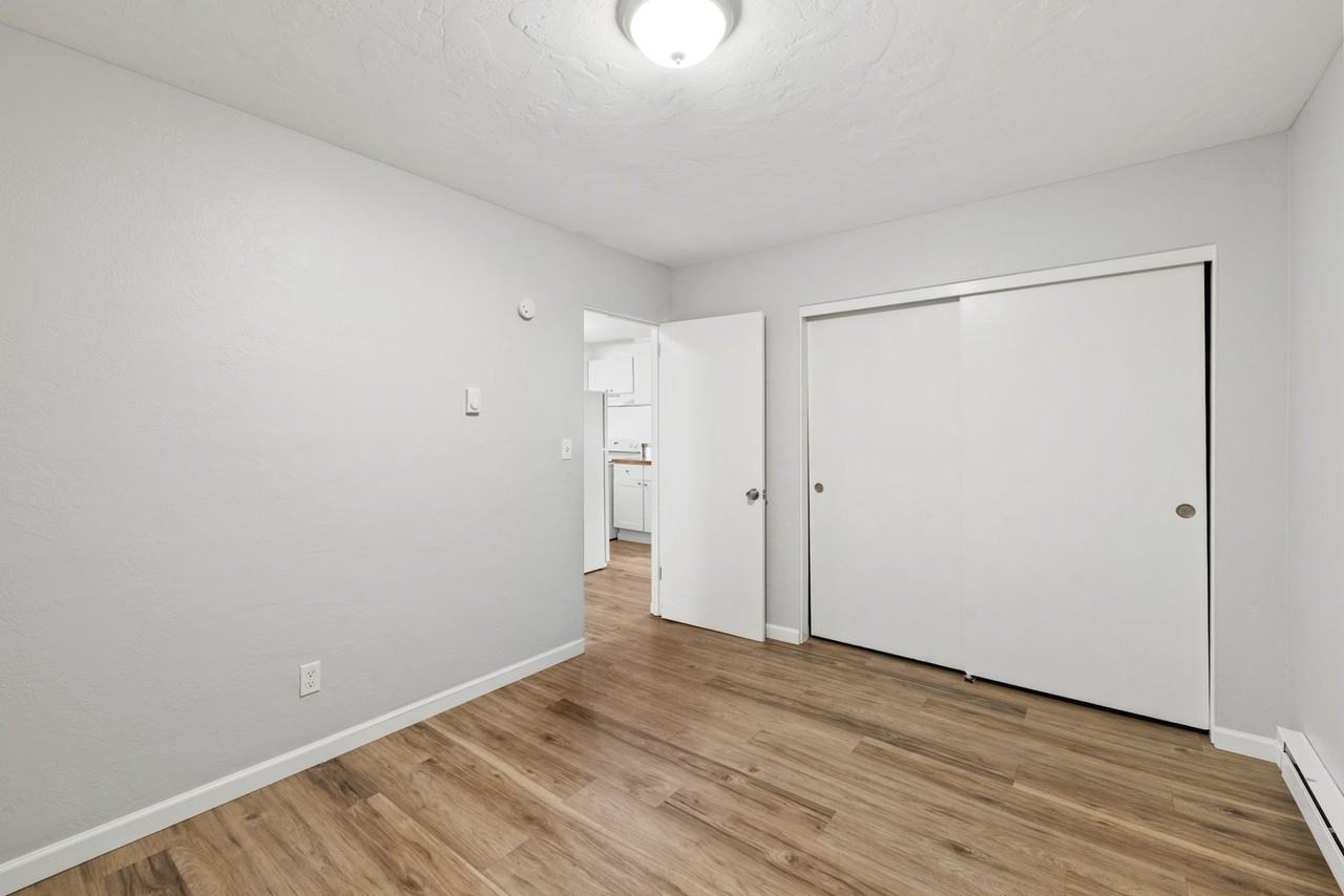 Panorama Manor - Photo 5 of 21