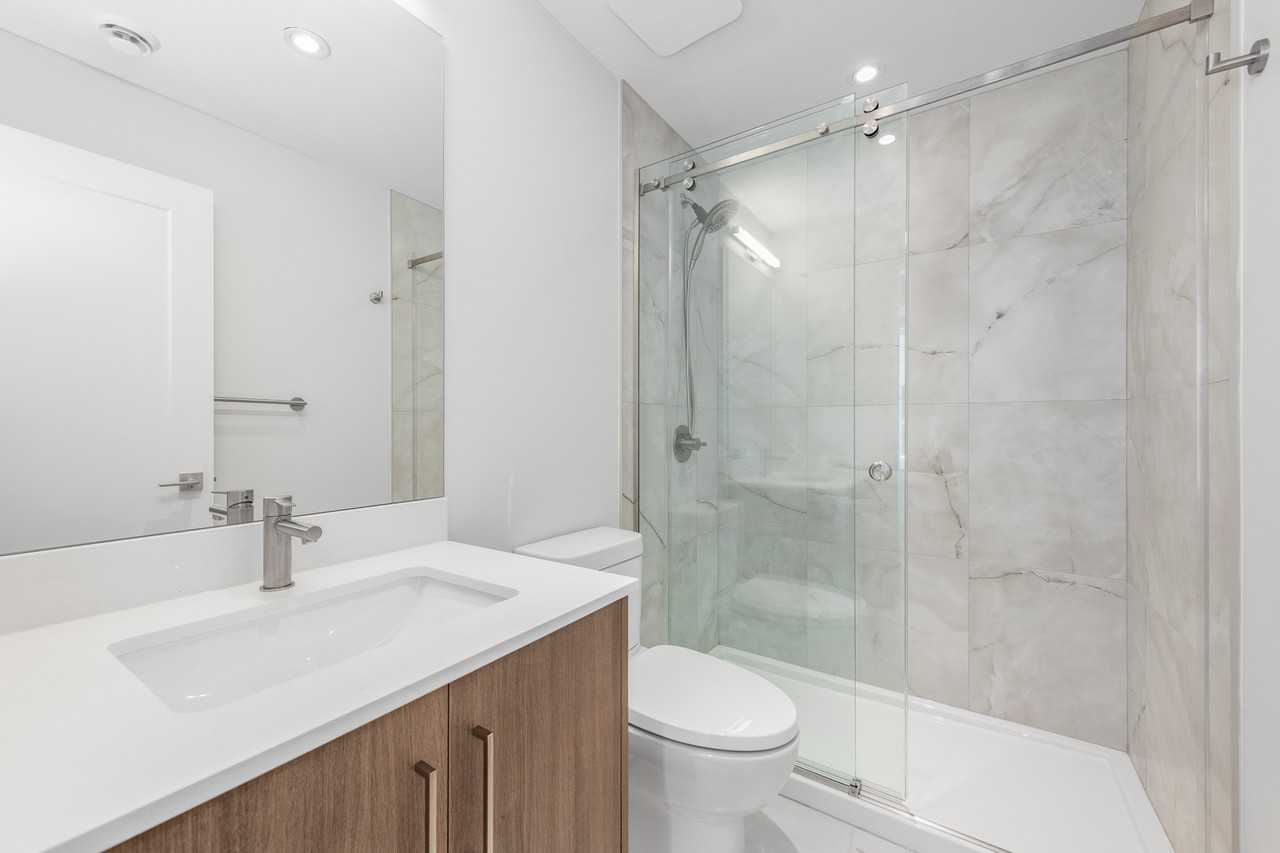 319 Shakespeare Street #1 - Photo 6 of 9