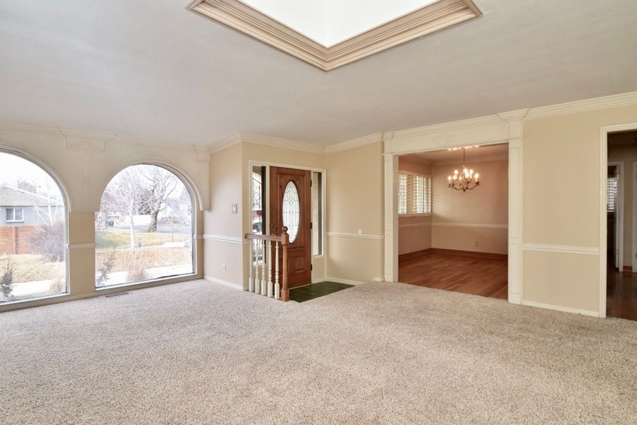 7179 S 2825 E - Photo 4 of 35