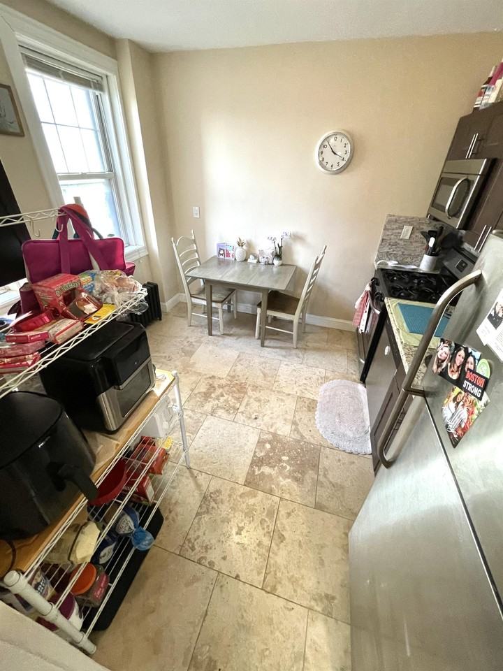 1999 Commonwealth Avenue #20 - Photo 3 of 6