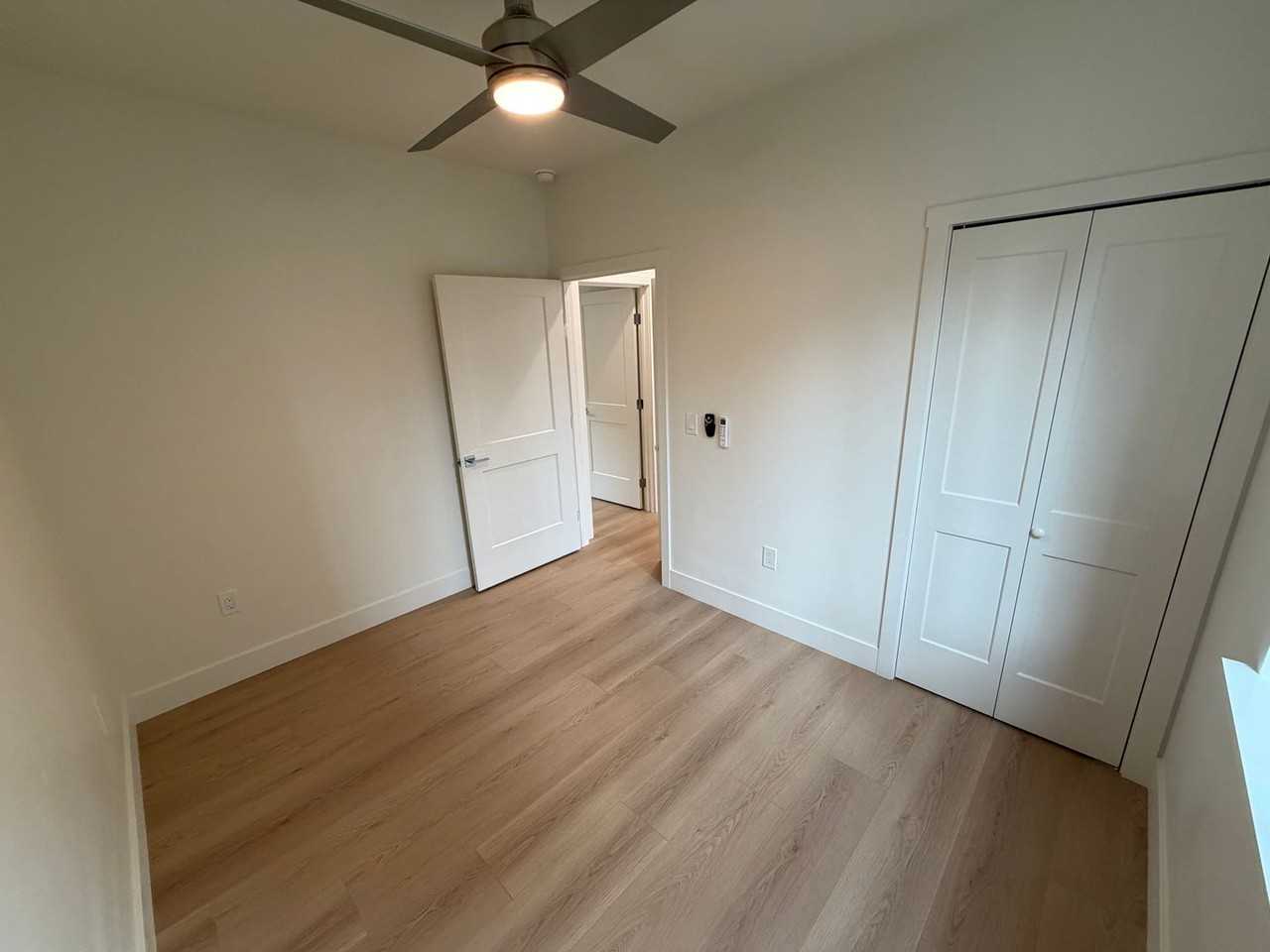 2422 Kayak Aly - Photo 2 of 18