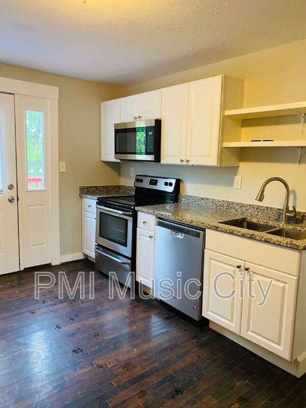 215 Robinwood Ave - Photo 5 of 16