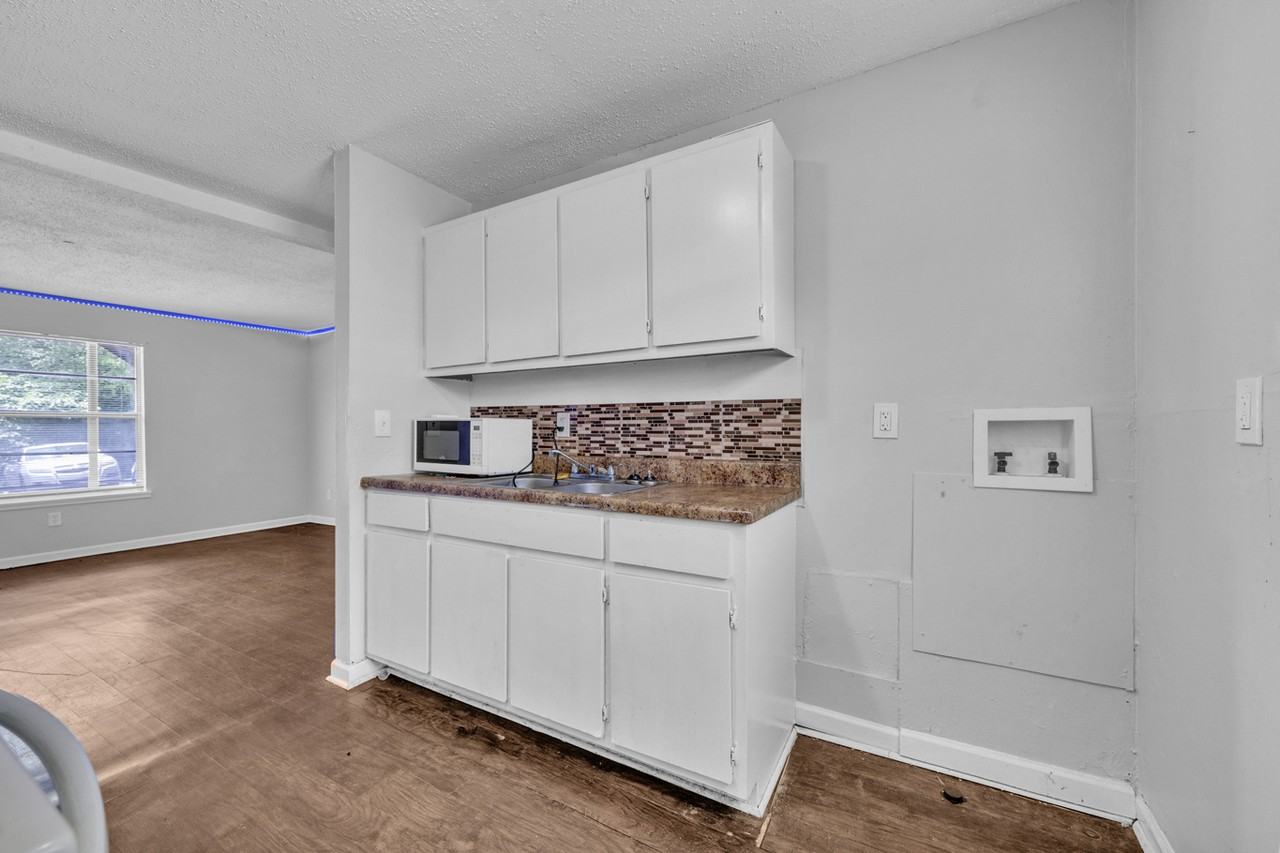 712 47th Street N Birmingham 35212 - Photo 6 of 13