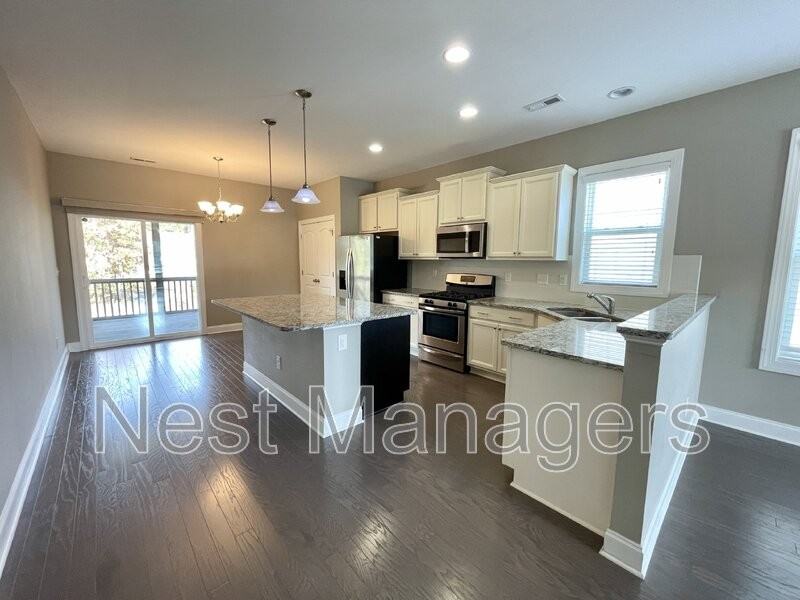 385 Falls Creek Dr - Photo 6 of 29