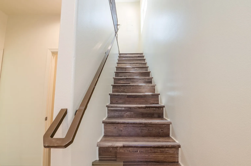 3258 1/2 Dundas St #CA - Photo 6 of 20