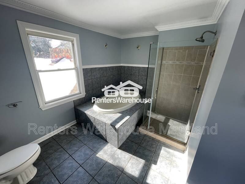 1519 Union Ave - Photo 5 of 18