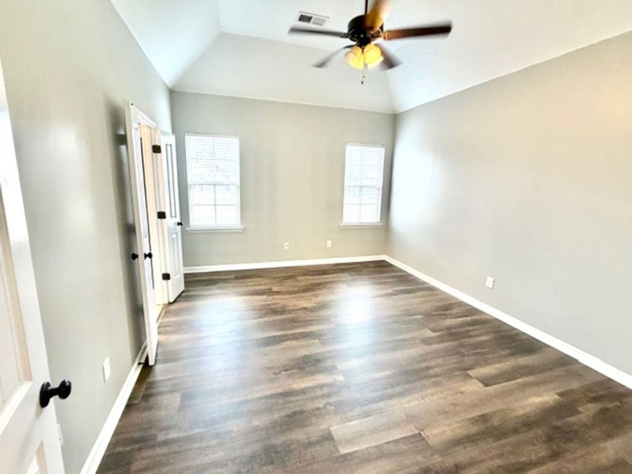 4904 Richard Place Cv - Photo 7 of 12