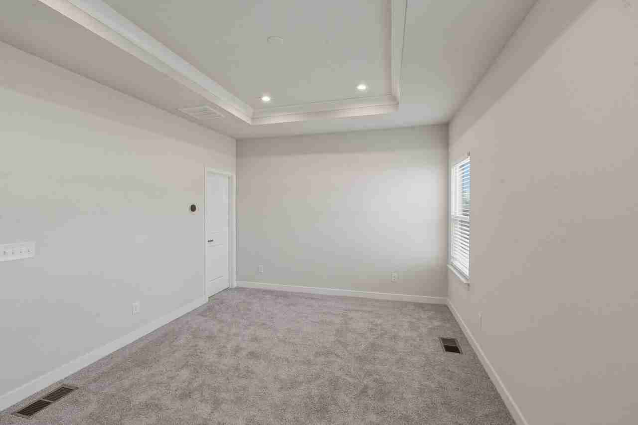 5032 Grain Orchard Rd - Photo 3 of 33