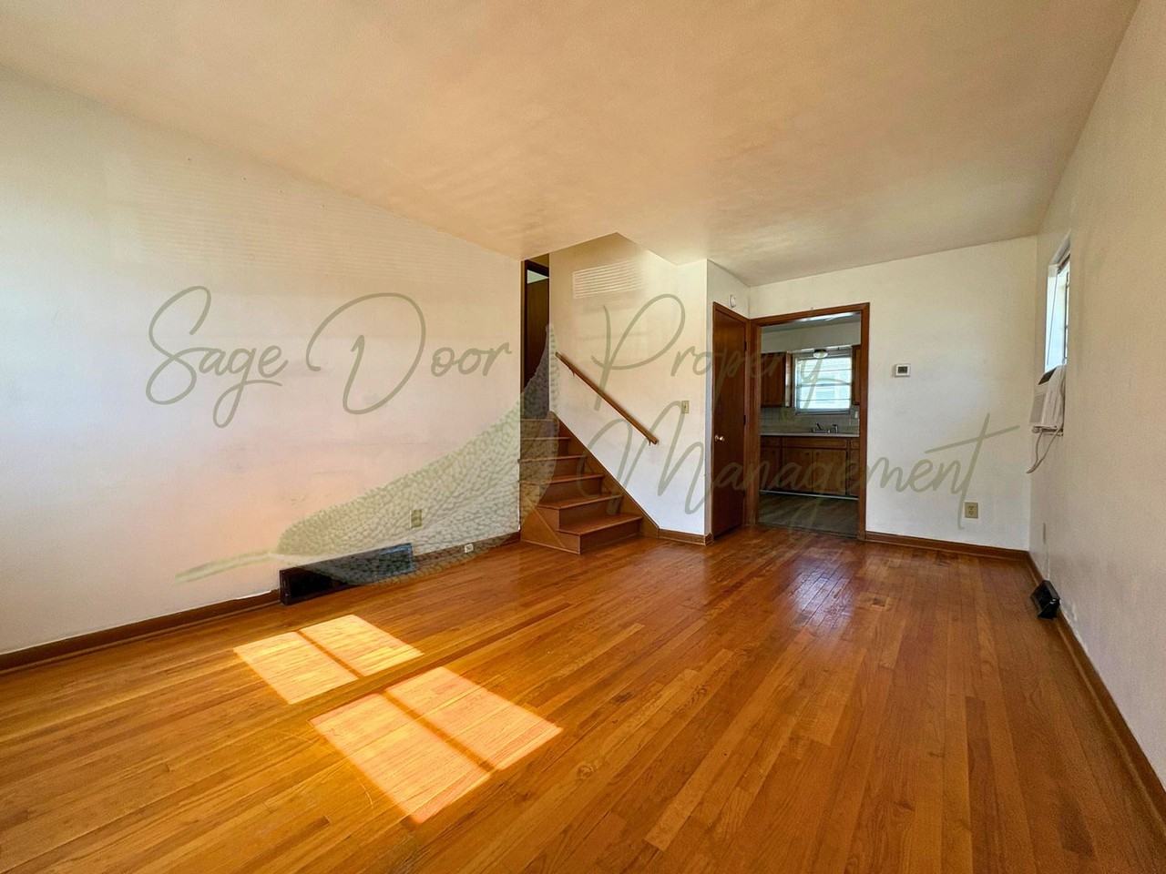 522 E Short Ave - Photo 3 of 17