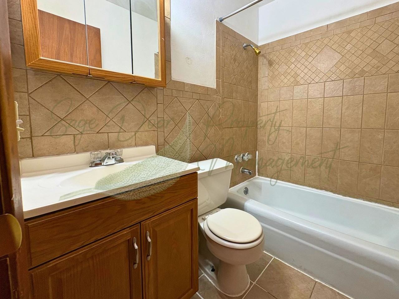 522 E Short Ave - Photo 5 of 17