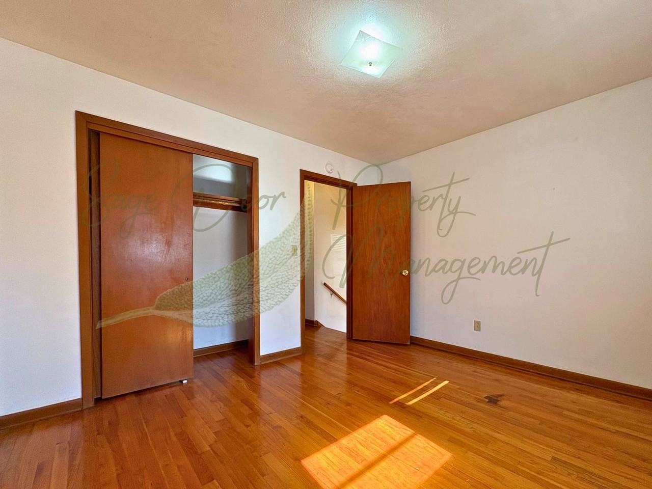 522 E Short Ave - Photo 7 of 17