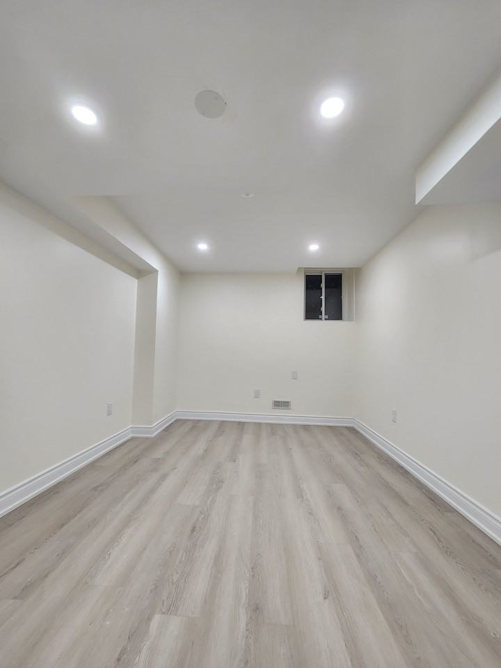 2238 Gladacres Lane - Photo 2 of 9
