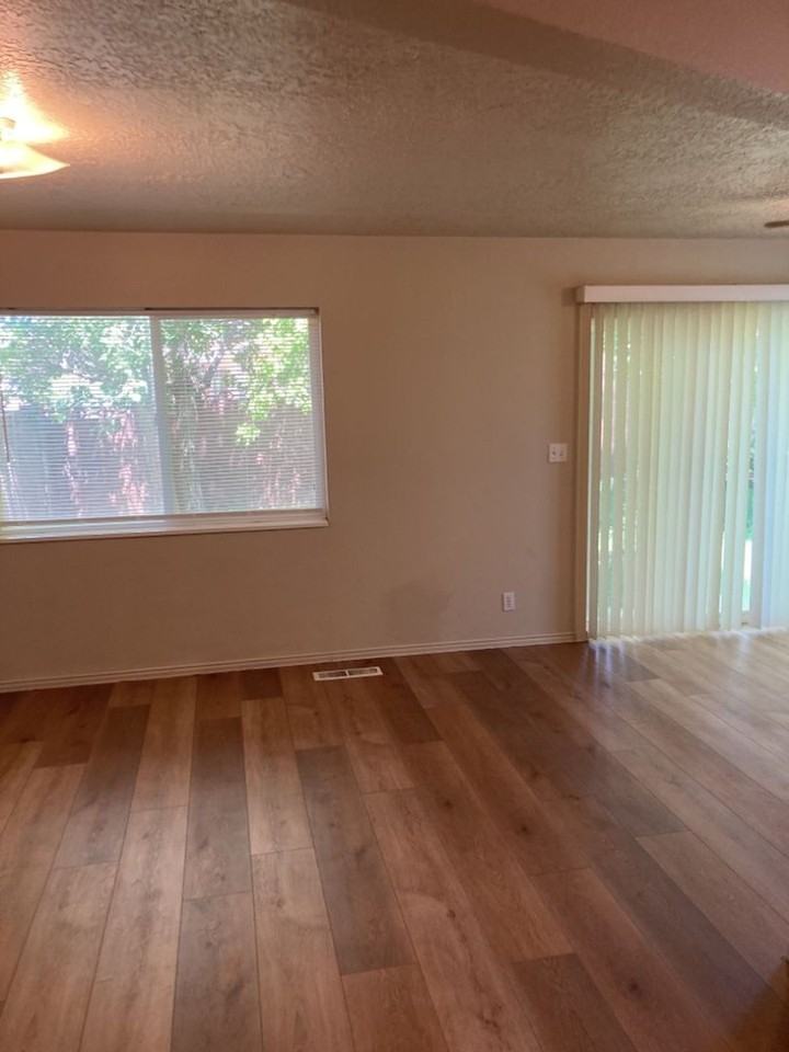 926 W Greenslake Dr - Photo 2 of 26