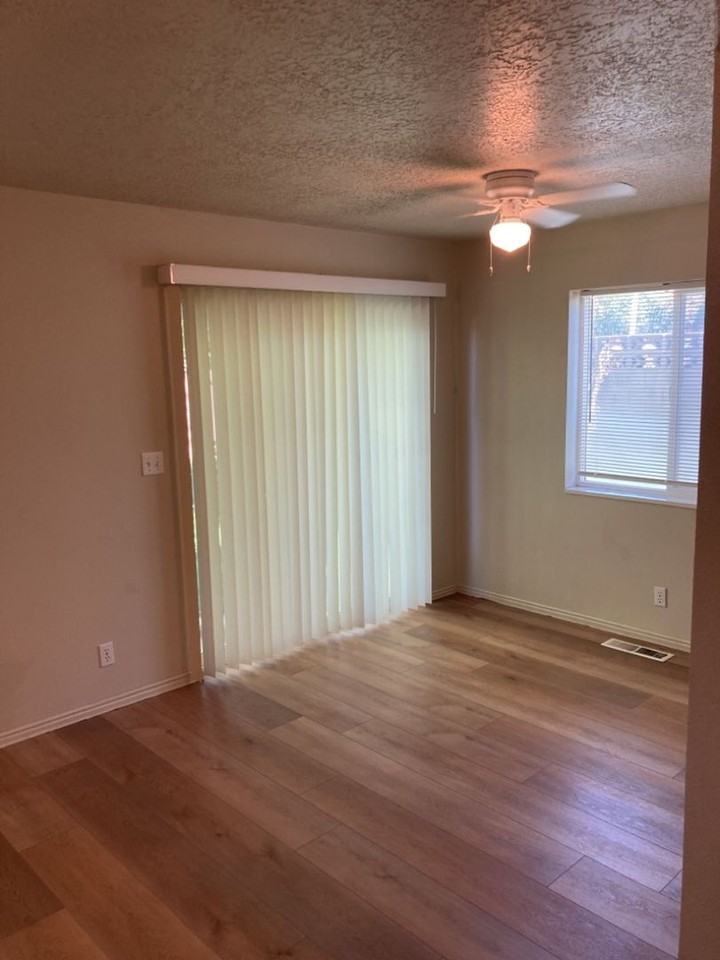 926 W Greenslake Dr - Photo 3 of 26