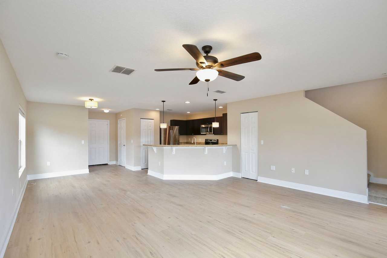 3811 Gliding Pl - Photo 5 of 25