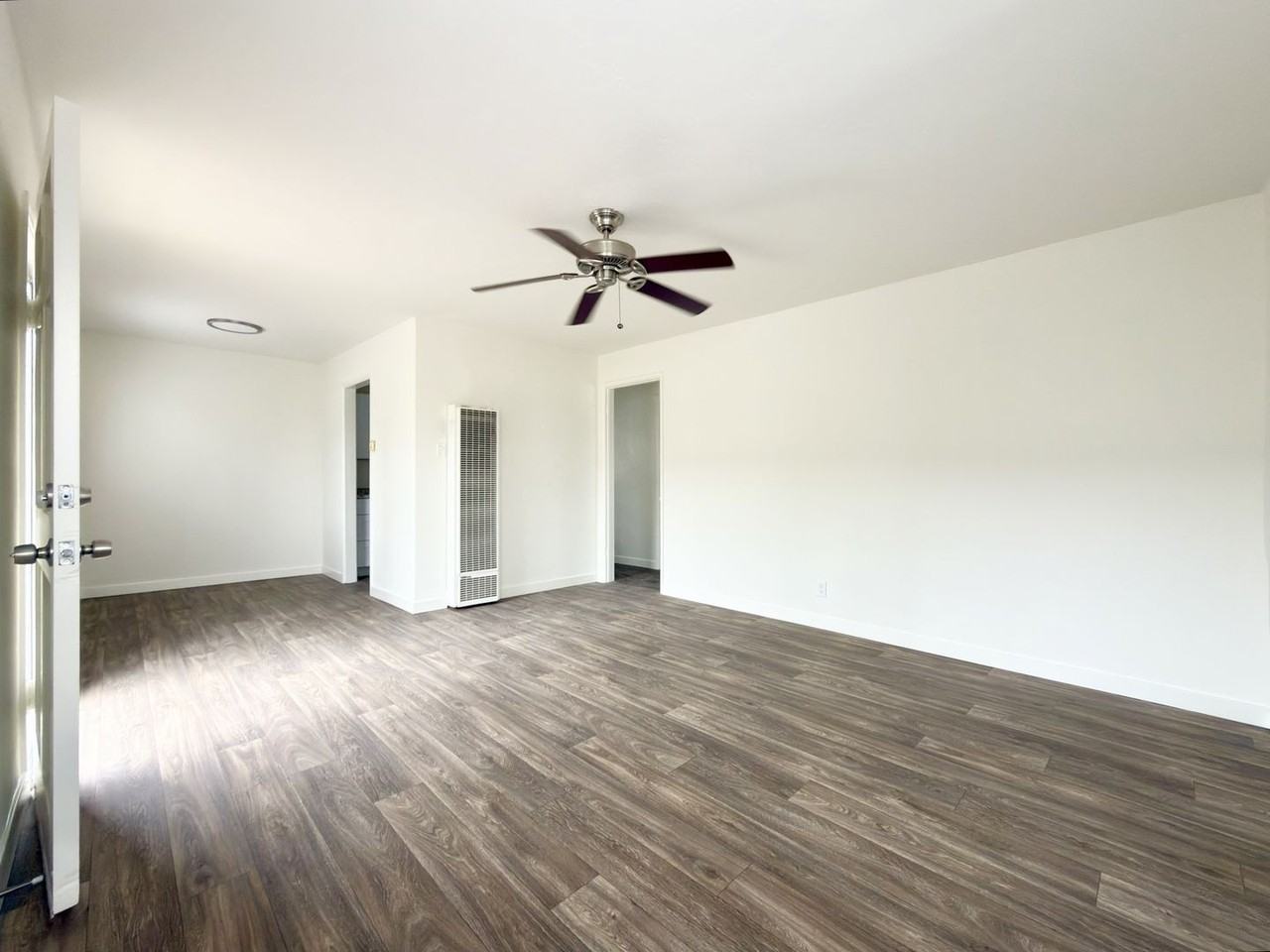 318 Washington St - Photo 2 of 13