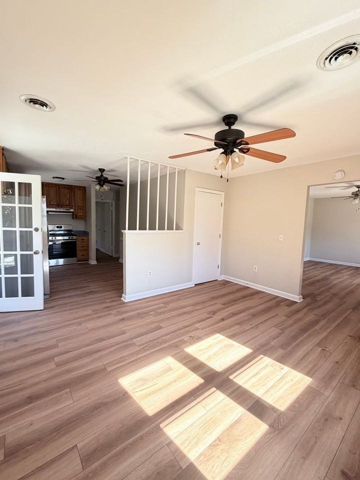 22 Tipperary Dr - Photo 6 of 12