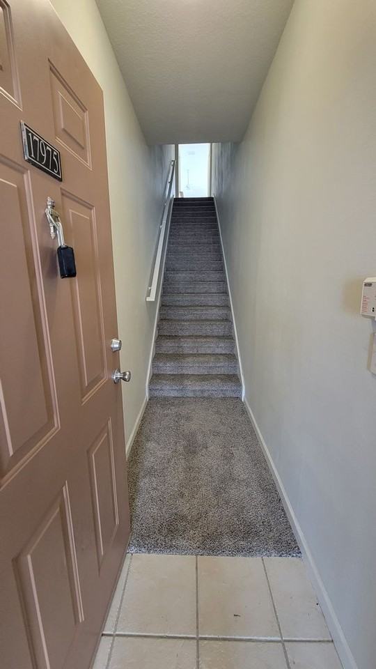 17975 Villa Creek Dr - Photo 4 of 40