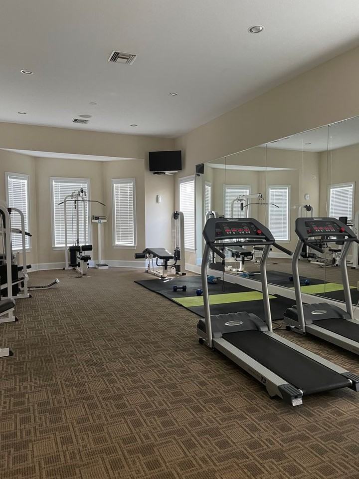 17975 Villa Creek Dr - Photo 4 of 25