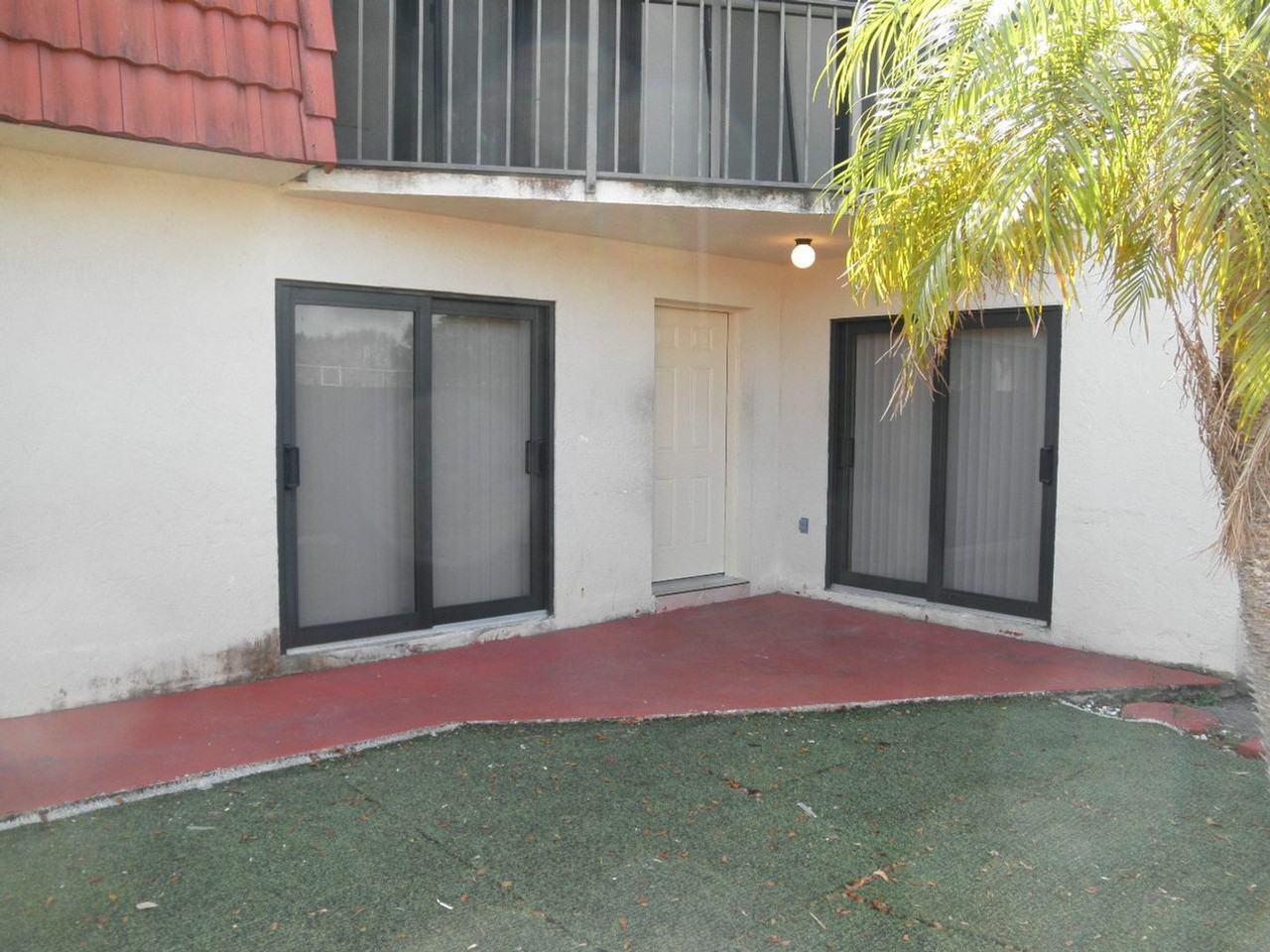 3893 Victoria Dr - Photo 5 of 22