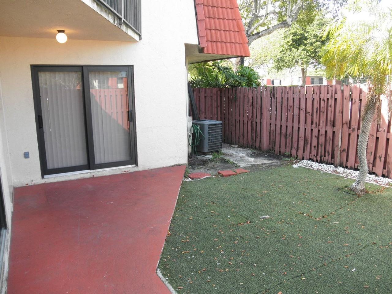 3893 Victoria Dr - Photo 6 of 22