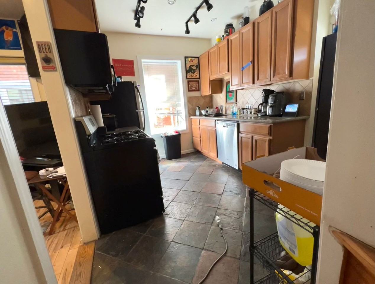 3212 Winter St - Photo 6 of 27