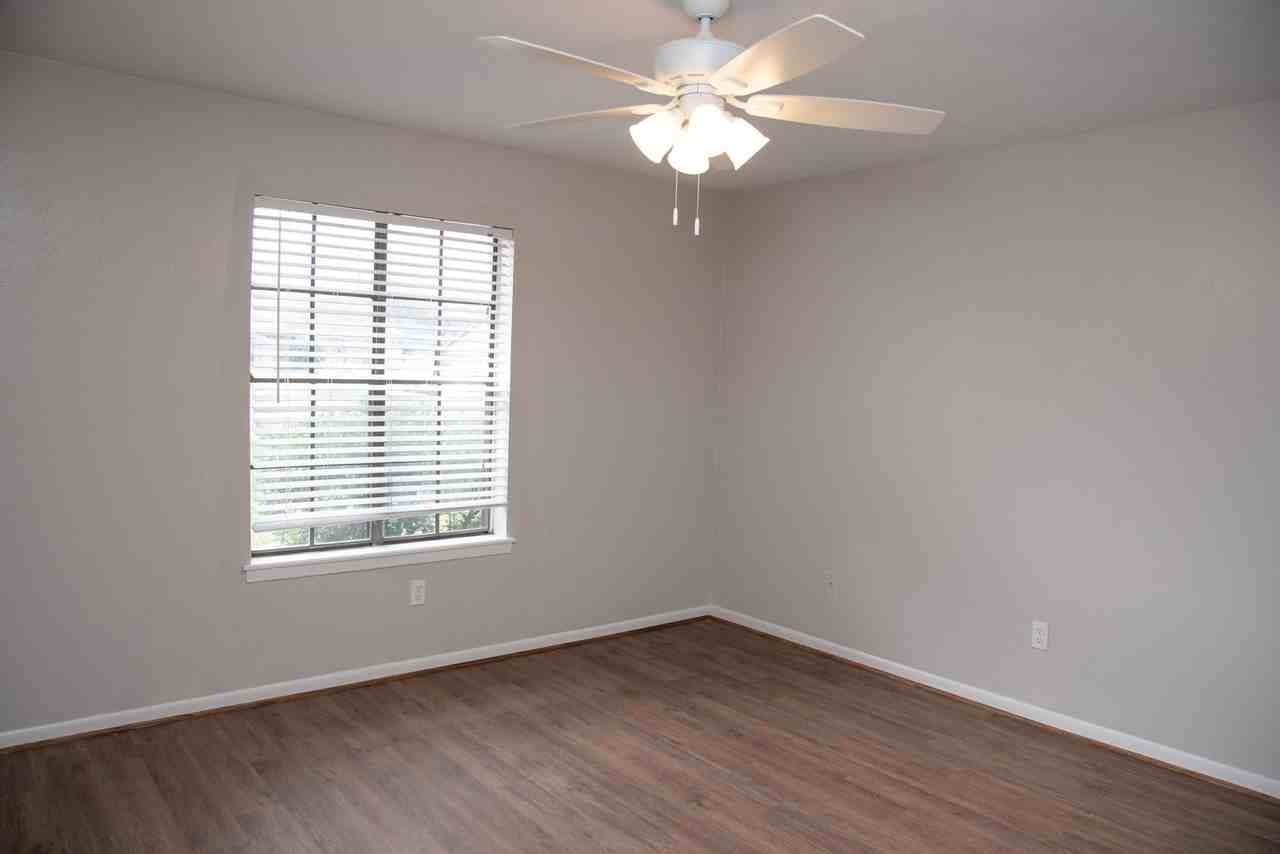 813 San Saba Dr - Photo 5 of 12