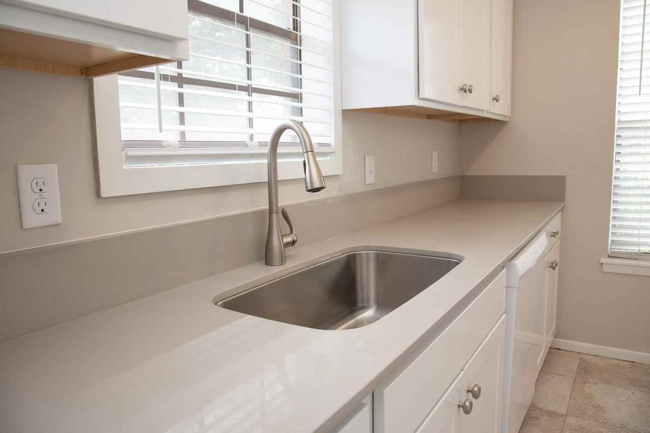 817 San Saba Dr - Photo 2 of 13