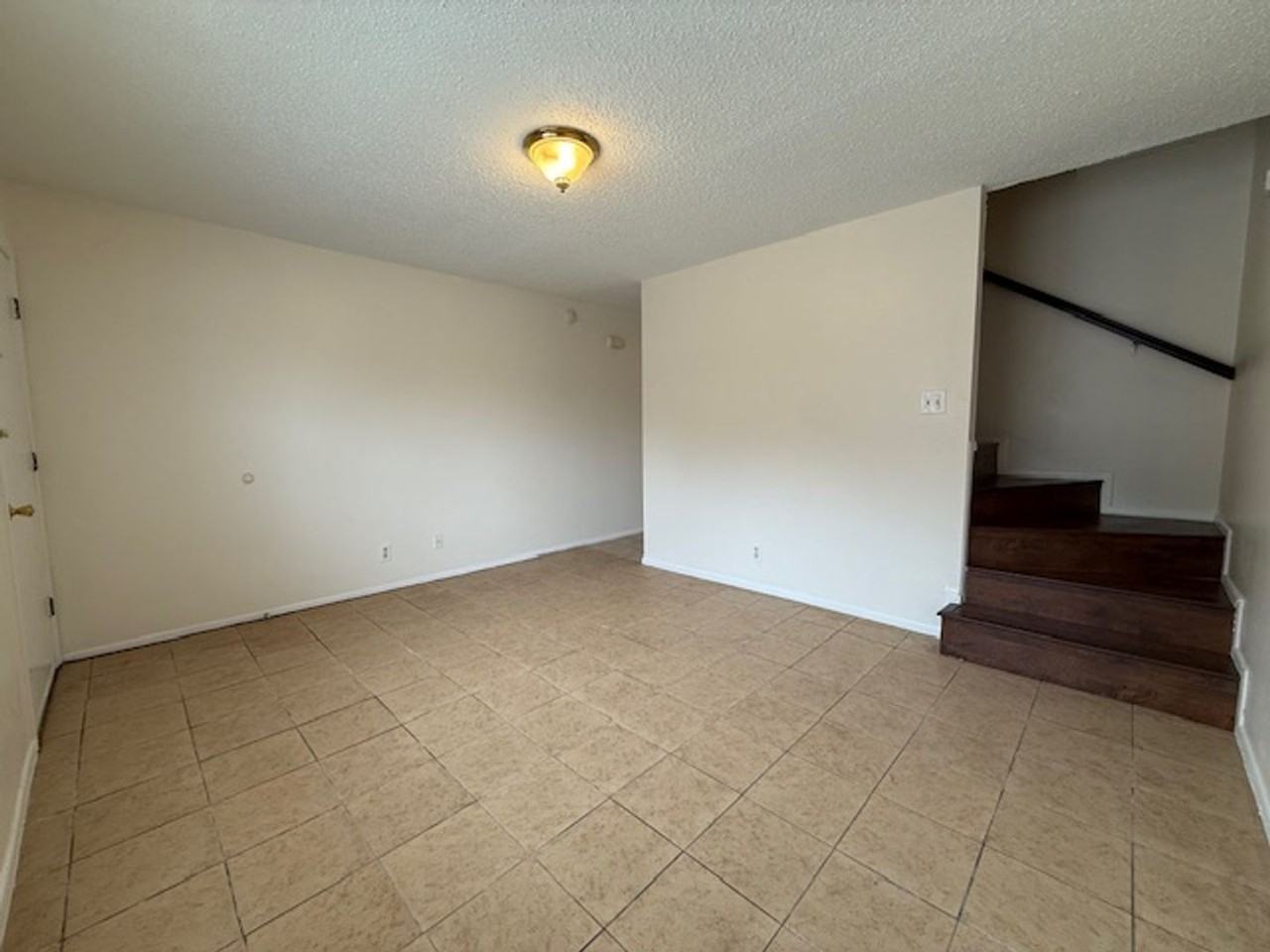 110 Merlin Rd - Photo 7 of 19