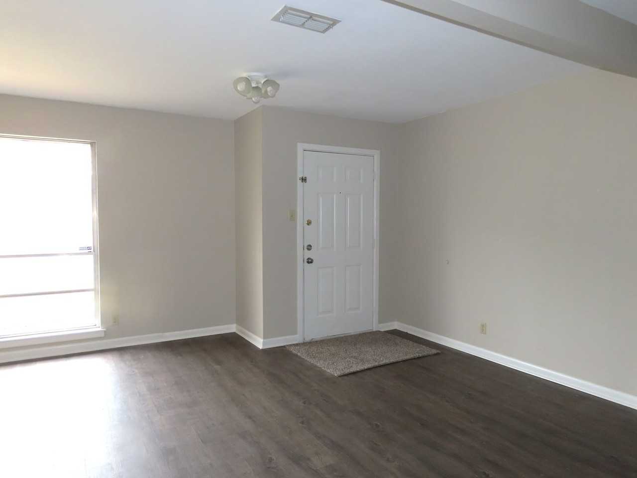 2417 Oak Crest Dr - Photo 3 of 23