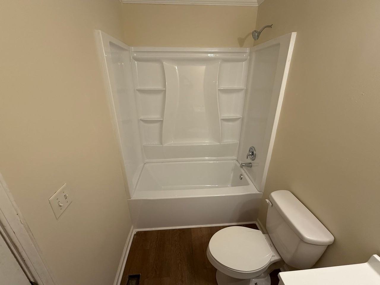 200 Beverly Park Ct - Photo 4 of 9