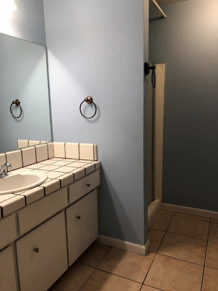 108 Lynbrook Ct - Photo 6 of 7