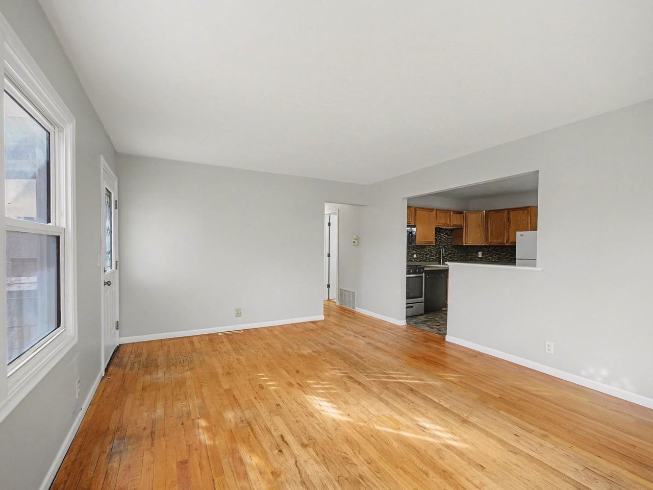 1212 W 15th Ave - Photo 5 of 20