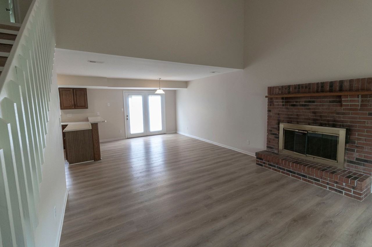 1915 Mirtle Grove Ct - Photo 5 of 33