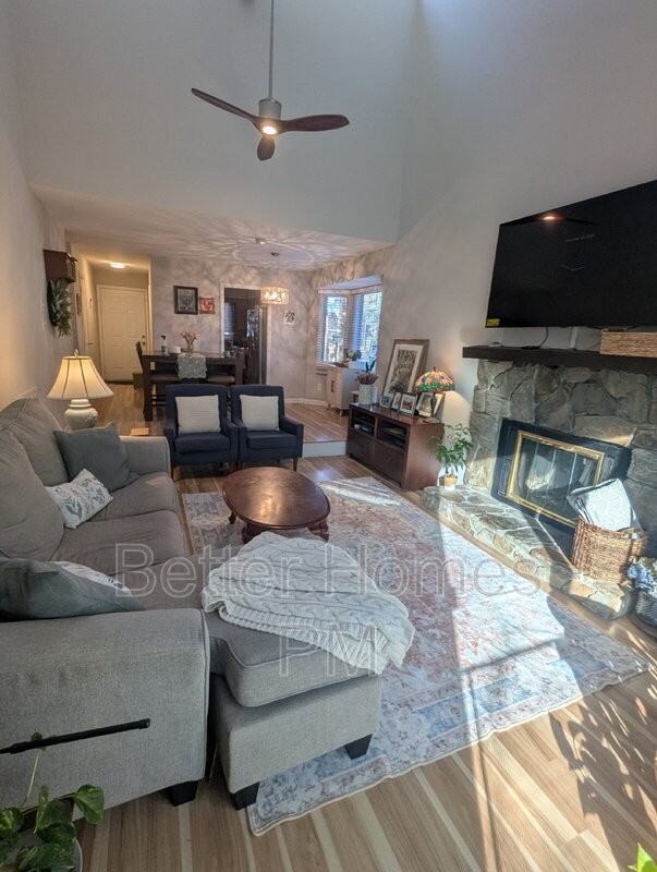 5513 Kaplan Dr - Photo 5 of 25