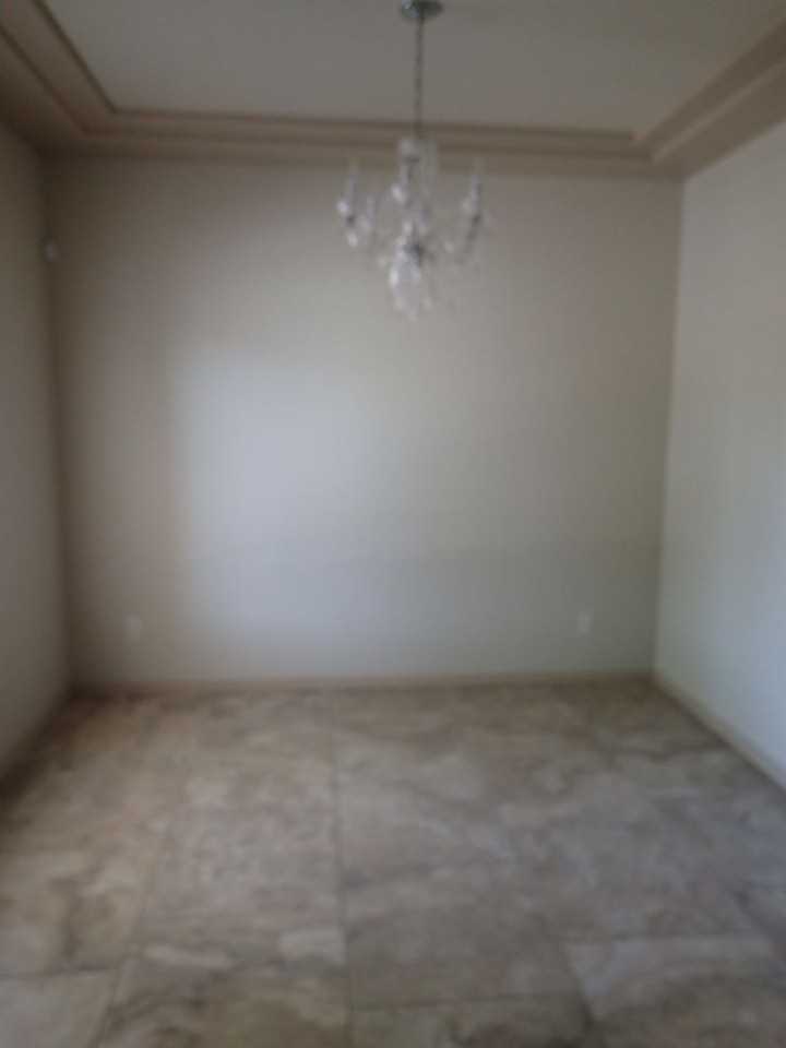 13836 Hollywood Dr - Photo 3 of 31