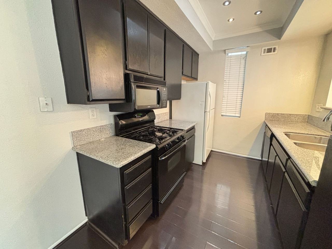 2811 W Avenue K12 #260 - Photo 7 of 23