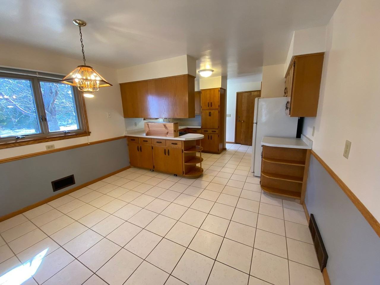 5 Maple St N - Photo 4 of 16