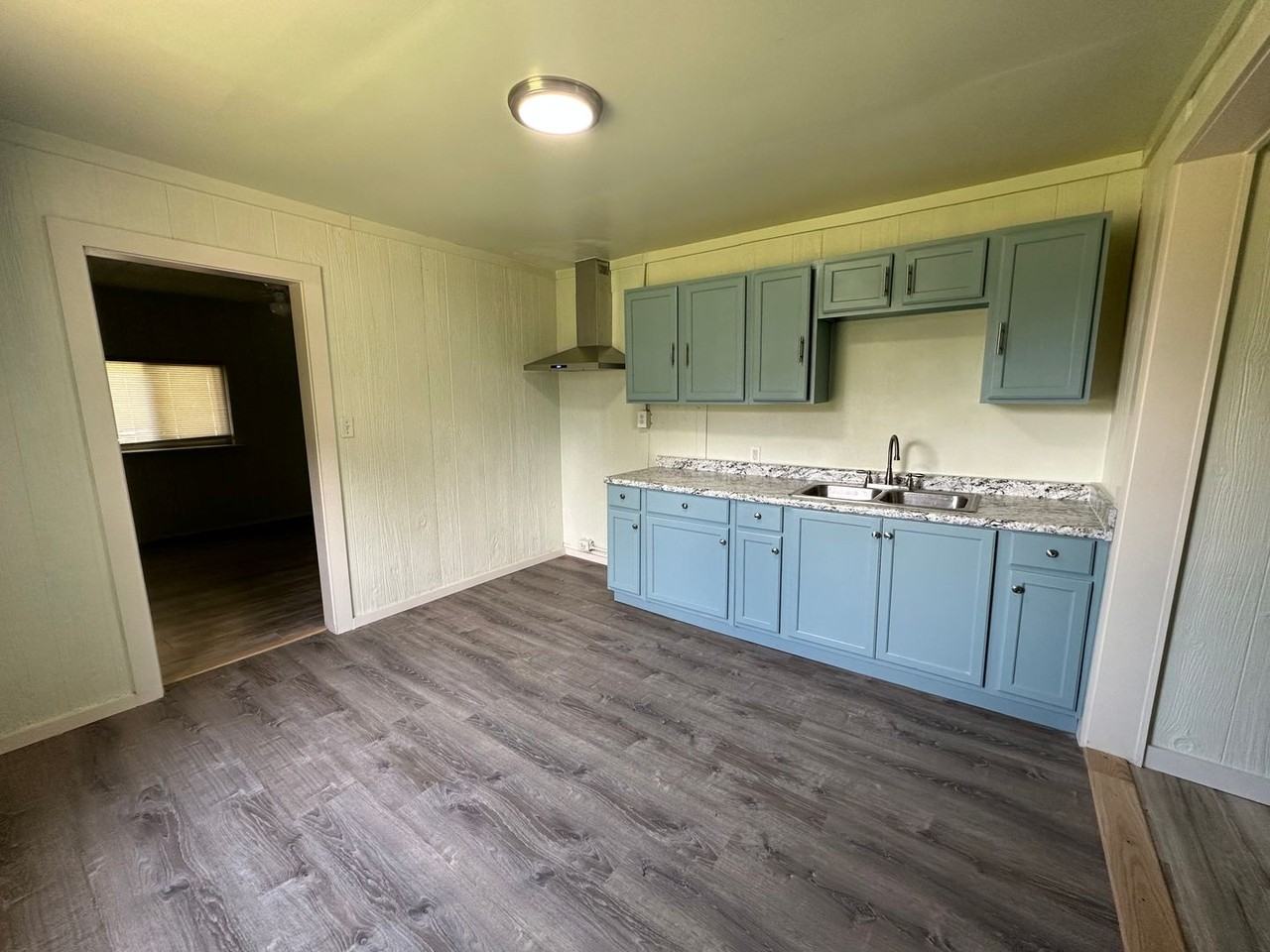 455 E 71st St - Photo 3 of 11